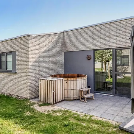 Stunning In Lembruch-duemmer With Sauna *